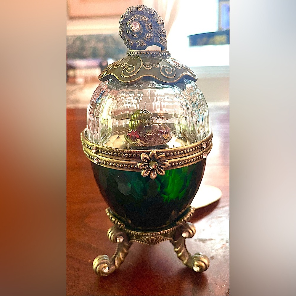 Cut Crystal & Green Glass Music Box Egg w/ Jeweled & Antiqued Gold Accents, NWT